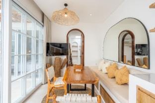 NEW! Luna Di Bali - 1BR Villa in Kerobokan Villa in North Kuta