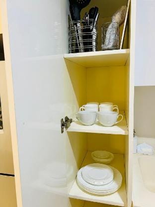Stay near IT Park 3 min walk + 100mbps + netflix Vacation rental in Lapu-Lapu City