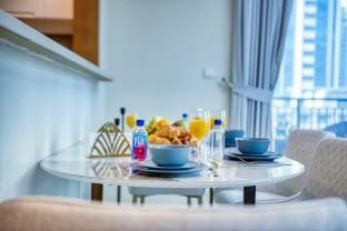 Modern 2BR in the heart of Downtown Dubai Vacation rental in Dubai