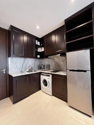 The Rosebay Luxury 1st Floor Private Garden Apartment in Surabaya