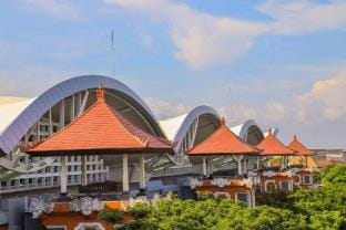 RBE Hotel - 1 Minute to Airport By Micky Studio Vacation rental in Kuta