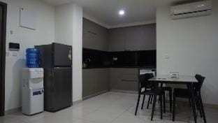 Peak 2BR Apartment/Infinity Pool Vacation rental in Phnom Penh Province
