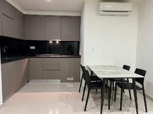 The Peak-2Bedroom/Infinity Pool Vacation rental in Phnom Penh Province