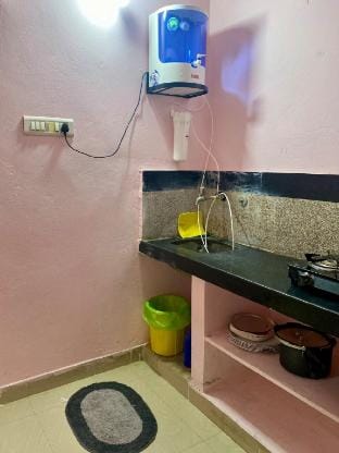 Cozy 2BHK Fully Equipped Home AC bed room Floor 1 Apartment in Hyderabad