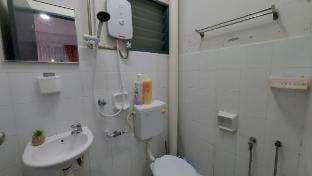 Melaka City 2 BR Minimalist G Fl Apt w Free Park Vacation rental in Malacca