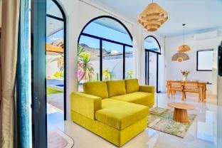 Yuma Villa 5 Minutes to Echo Beach Canggu Villa in North Kuta