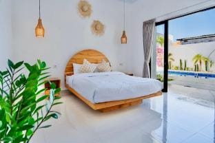 Yuma Villa 5 Minutes to Echo Beach Canggu Villa in North Kuta