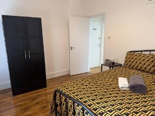 London 2 bed apartment Charlton SE7 Apartment in London Borough of Lewisham