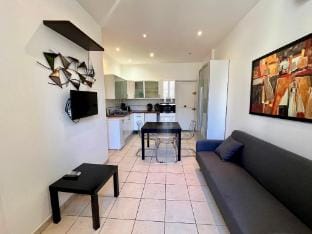 Viva Riviera 1 Bedrom Rue Florian close Croisette Apartment in Cannes