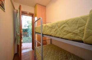 Calm, Comfort and Green Space in a Detached House Apartment in Bibione