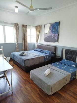 Apt E/1-9pax/SubangJaya/Pool&Gym/LRT/YSW Homes Vacation rental in Subang Jaya