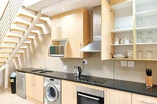 Prestige Penthouse in Sandton Vacation rental in Johannesburg