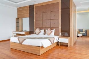 private balcony hotel Vacation rental in Laos