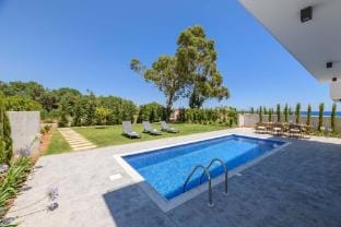 By The Beach - Sea Pearl Villa Villa in Paralimni