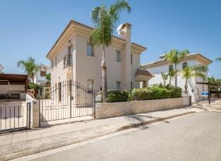 Villa Lindo in Protaras Villa in Paralimni