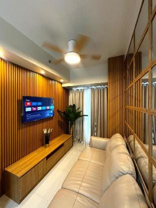 Shore 3 katkat staycation Vacation rental in Pasay