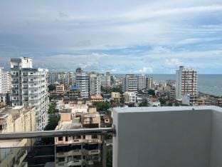 Azure Horizon by Tequila Holidays Apartment in Colombo