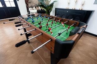 Group Friendly Pool KTV BBQ Villa Pratumnak 6 Bed Vacation rental in Pattaya City