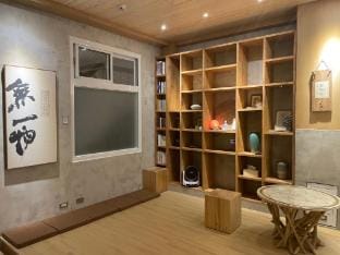 Sat Chit Ananda Hostel- must contact us after booking Bed and Breakfast in Kaohsiung