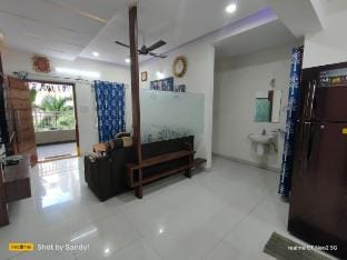 Garden Hideaway: Cozy 2BHK Rest, Rejoice, Return! Vacation rental in Secunderabad