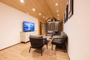 The Kanatal Retreat Cottages Vacation rental in Uttarakhand