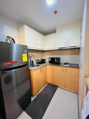 Uptown Parksuites Tower 2 1BR Apartment in Makati