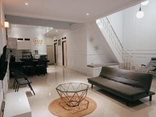 Guest House Umae Kita Vacation rental in West Java