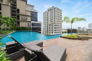 Luxury King Bed Studio in Midtown Cebu@ Baseline Vacation rental in Cebu City