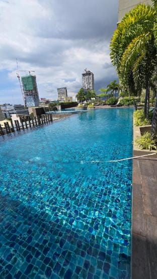 Luxury King Bed Studio in Midtown Cebu@ Baseline Vacation rental in Cebu City