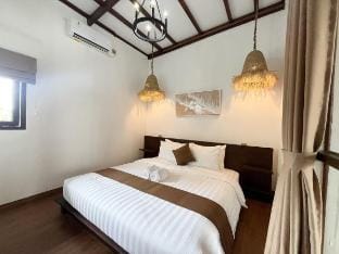 The Phalosaa Villa - Homewood Vacation rental in Special Region of Yogyakarta