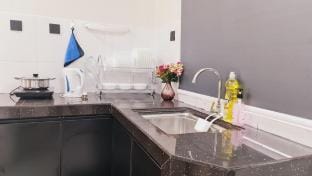 JMKT 549 Homestay @ 8-10pax Vacation rental in Johor Bahru