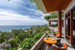 Rachawadee Surin Beach Villa in Choeng Thale