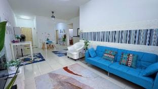 Cozy 3-Bedroom Apartment at Sri Ixora, Kajang! Vacation rental in Negeri Sembilan, Malaysia