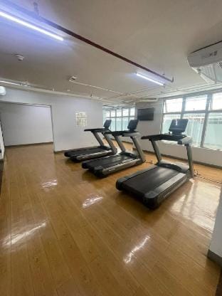 Makati City The Serenity Tower 2512A Apartment in Makati