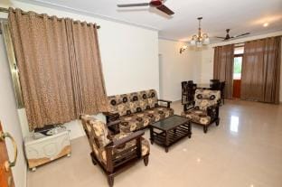 Sky’s heaven @ 2 BHK flat by Benaulim Beach Vacation rental in Benaulim