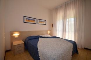 Chic Vacation House with Shared Swimming Pool Apartment in Bibione