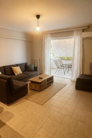Neos Kosmos Cozy Retreat - Cental Comfort Apartment in Athens