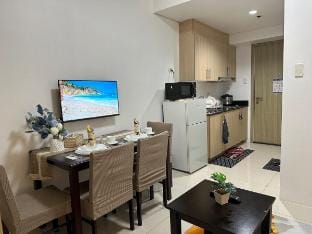 YUYAN’s staycation Breeze Residence Vacation rental in Pasay