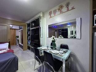 Mall of Asia view family room SD Vacation rental in Pasay