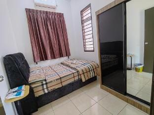 The Road Stay  Vacation rental in Johor