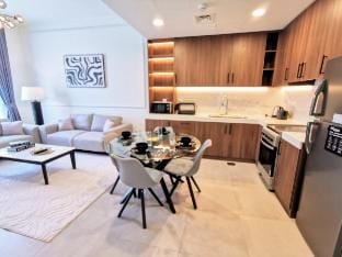 219 Relaxed Vibes | Brand New + swimming pool/Gym Apartment in Dubai