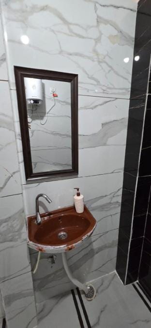 Bedroom 201 Single Bed Vacation rental in India