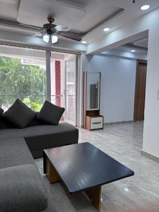 Elegant 2BHK | Near Airport Apartment in New Delhi