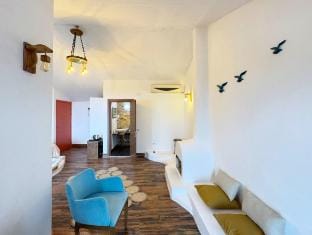 Beachfront Stay w/ Balcony & Lesvos View Vacation rental in Decentralized Administration of the Aegean