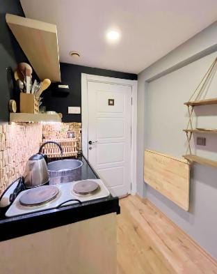 Cozy Central Flat w/Netflix & Elevator Near Metro Vacation rental in Istanbul