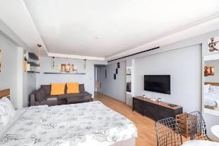 Cozy Central Flat w/Netflix & Elevator Near Metro Vacation rental in Istanbul