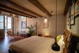 2Br|Big Balcony|Old Quarter|Airport Pickup Service Apartment in Hanoi