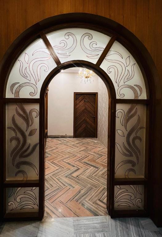 Char Dham Palace Hotel in Varanasi