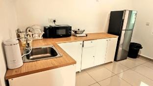 Metropol Serviced Apartment 08 Vacation rental in George Town