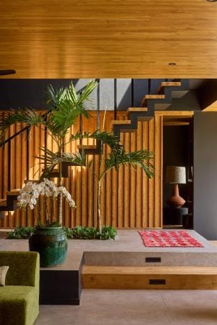 The Riverfront – 5BR Luxury Villa Near the Beach Villa in North Kuta
